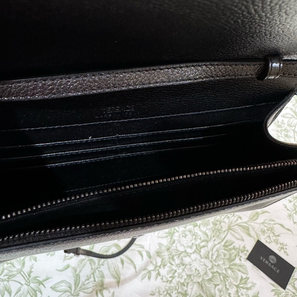 Versace bag - Picture 4 of 7